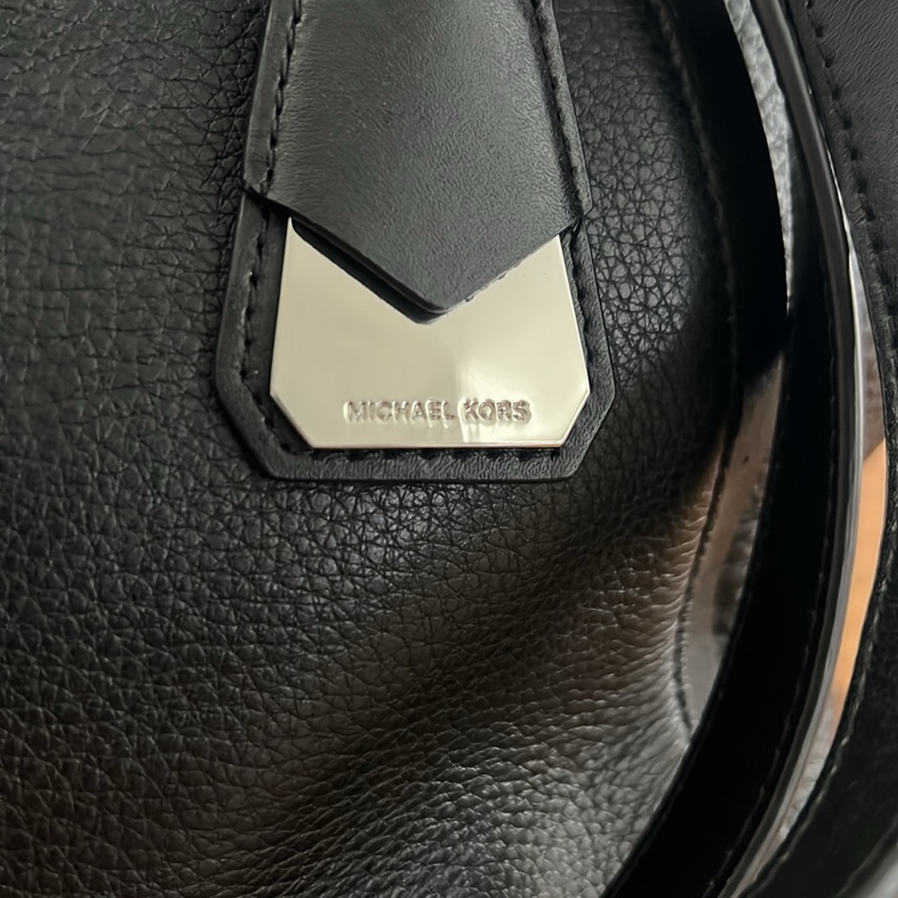 Michael Kors Whitney Pebbled tote - Picture 8 of 14